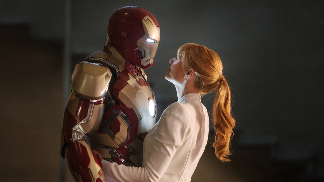 Iron Man Love for 1366 x 768 HDTV resolution