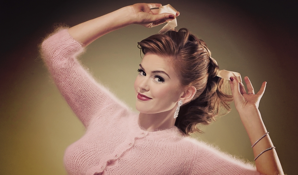 Isla Fisher Vintage for 1024 x 600 widescreen resolution