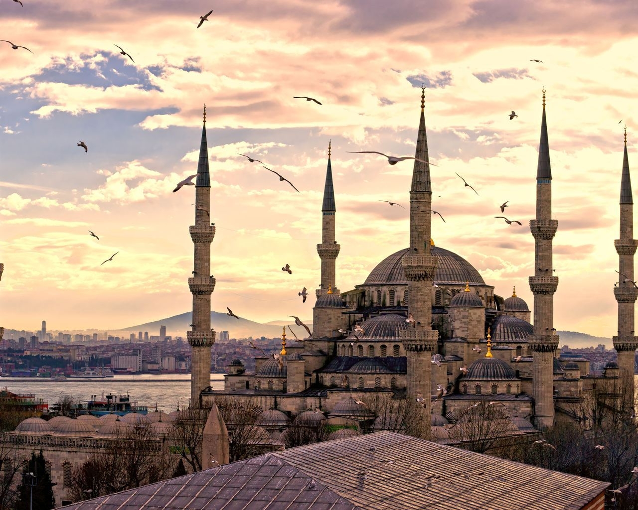 Istambul for 1280 x 1024 resolution