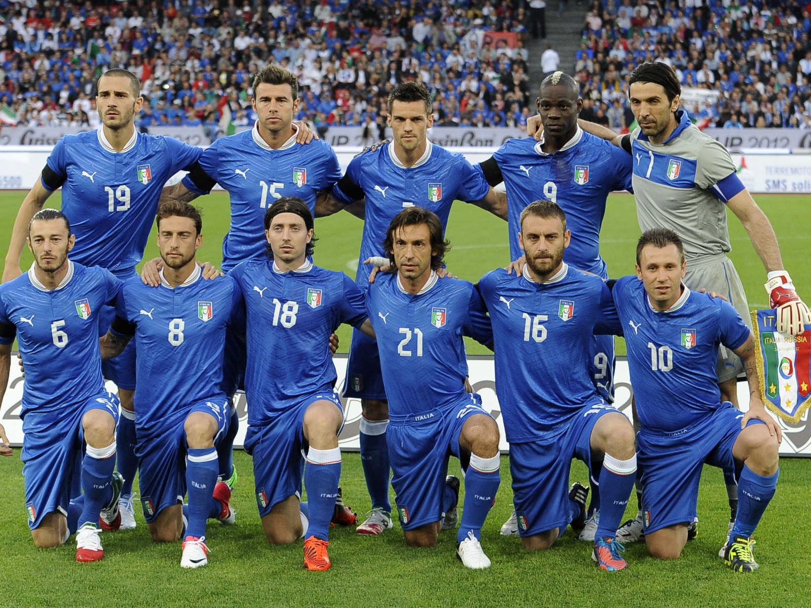 Italia National Team for 1600 x 1200 resolution