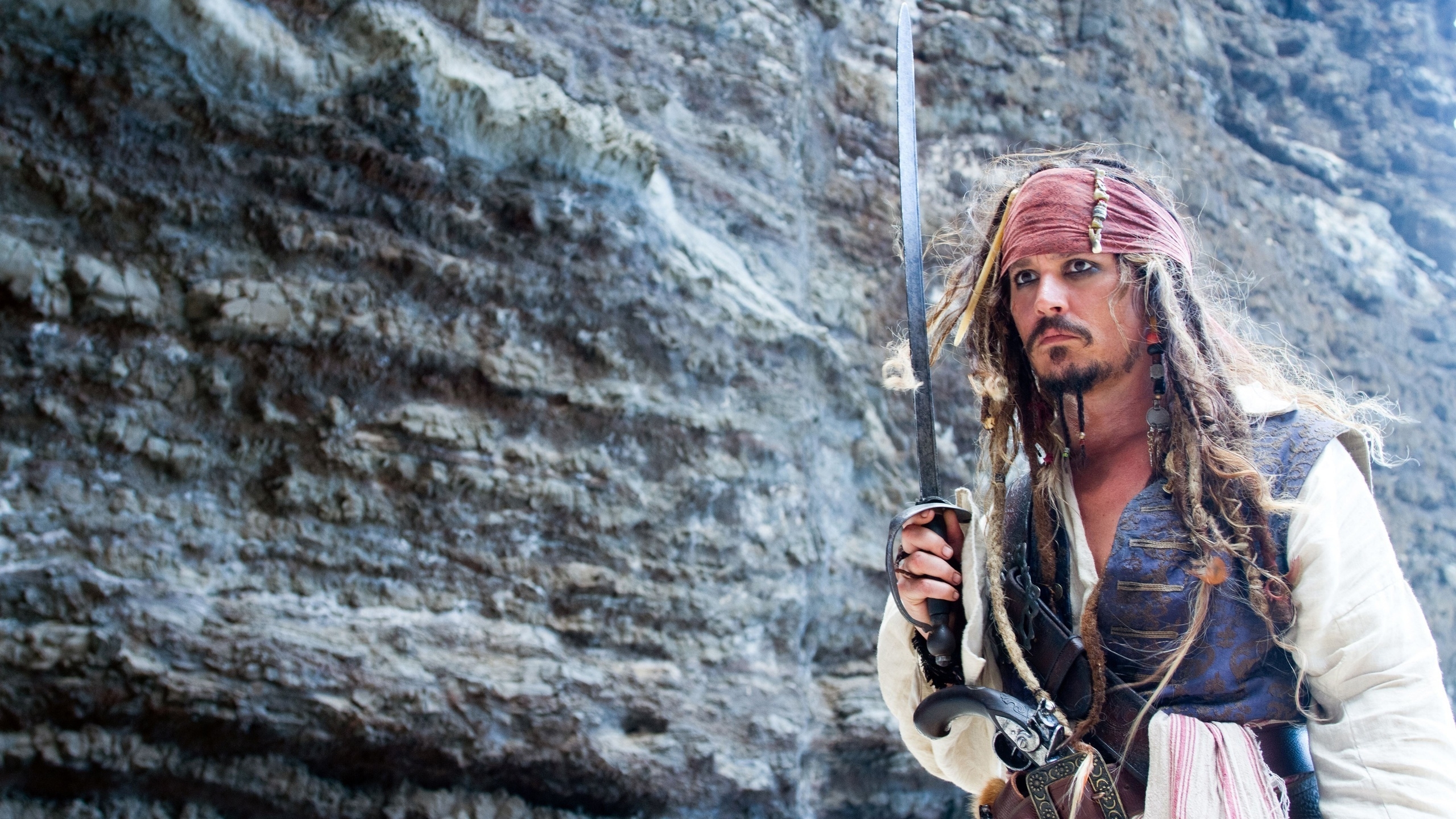 Jack Sparrow Pose HD Wallpaper - WallpaperFX