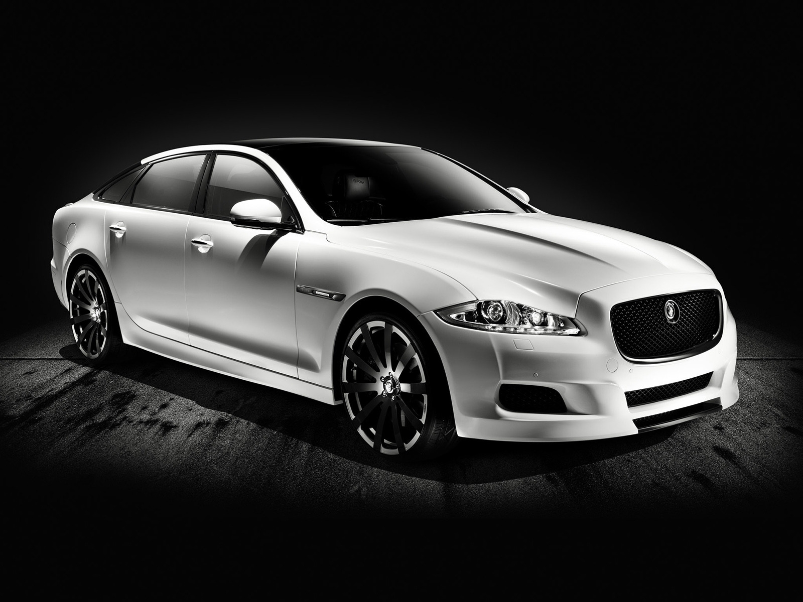 Jaguar XJ 75 Platinum Concept for 1600 x 1200 resolution