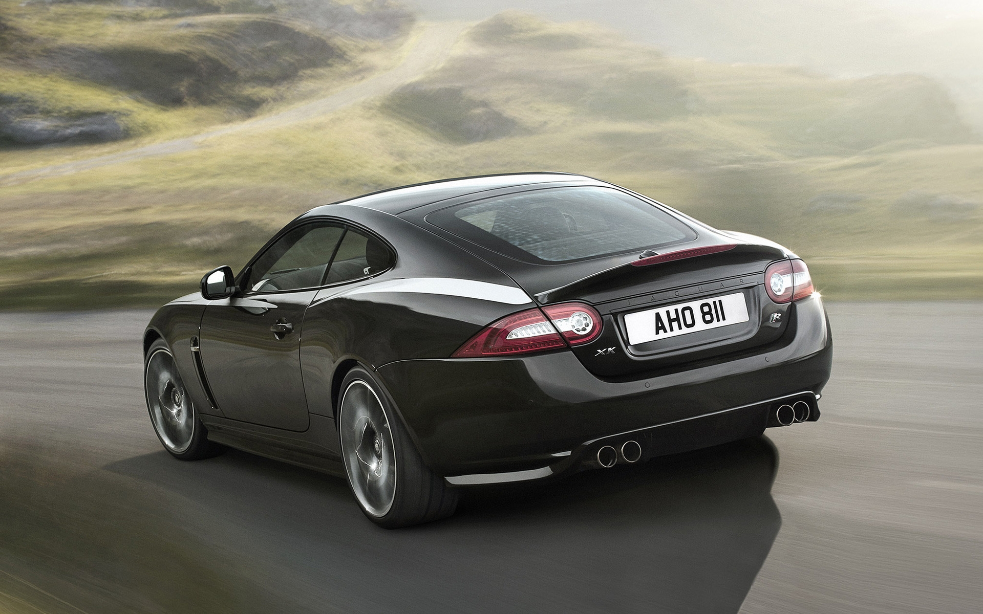Jaguar XKR Coupe 2010 for 1920 x 1200 widescreen resolution