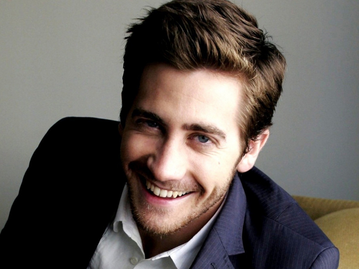Jake Gyllenhaal Smile for 1152 x 864 resolution