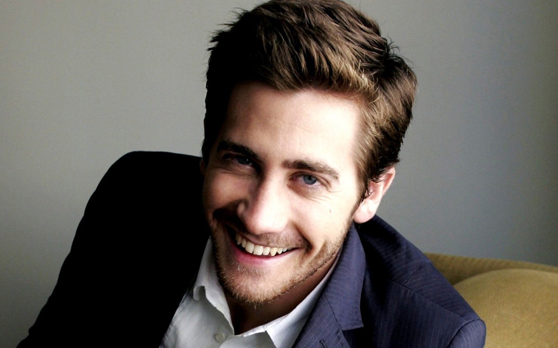 Jake Gyllenhaal Smile for 1920 x 1200 widescreen resolution