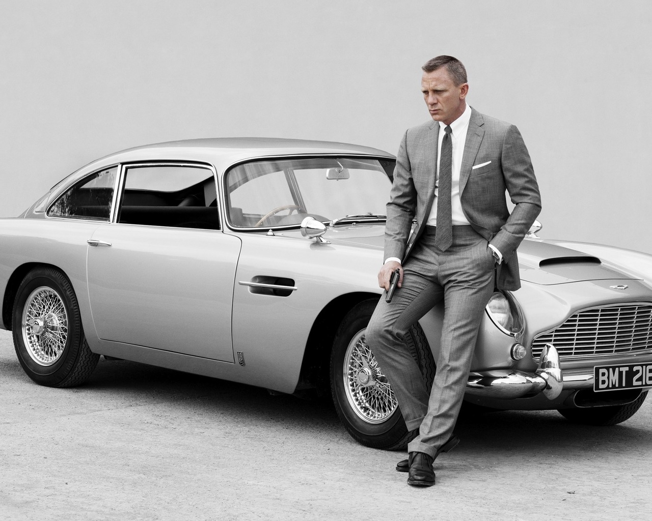James Bond Skyfall 007 for 1280 x 1024 resolution