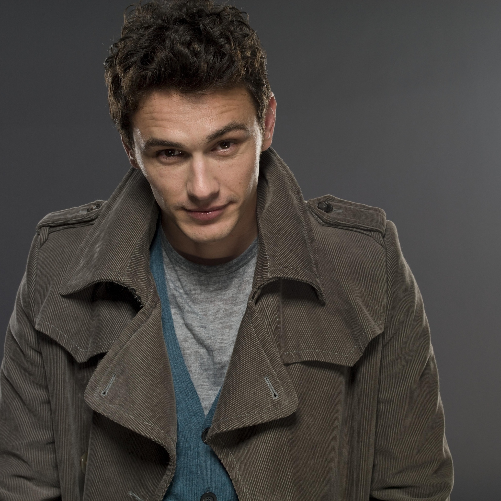 James Franco Cool Look for 2048 x 2048 New iPad resolution