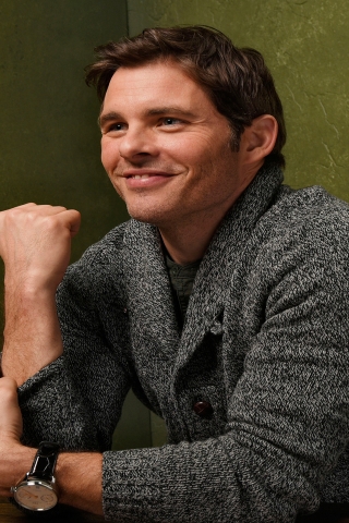 James Marsden Smile for 320 x 480 iPhone resolution