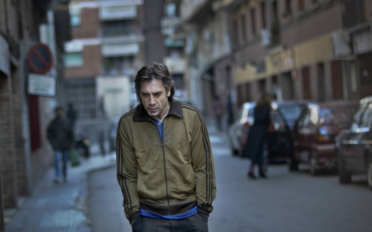 Javier Bardem Lonely for 1280 x 800 widescreen resolution