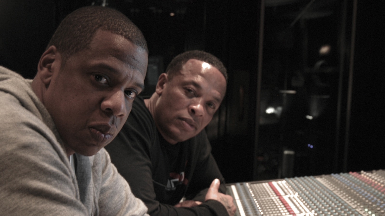 Jaz-Z and Dr Dre in Studio for 1600 x 900 HDTV resolution