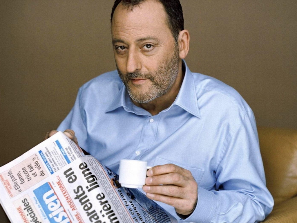 Jean Reno Coffee Time for 1024 x 768 resolution