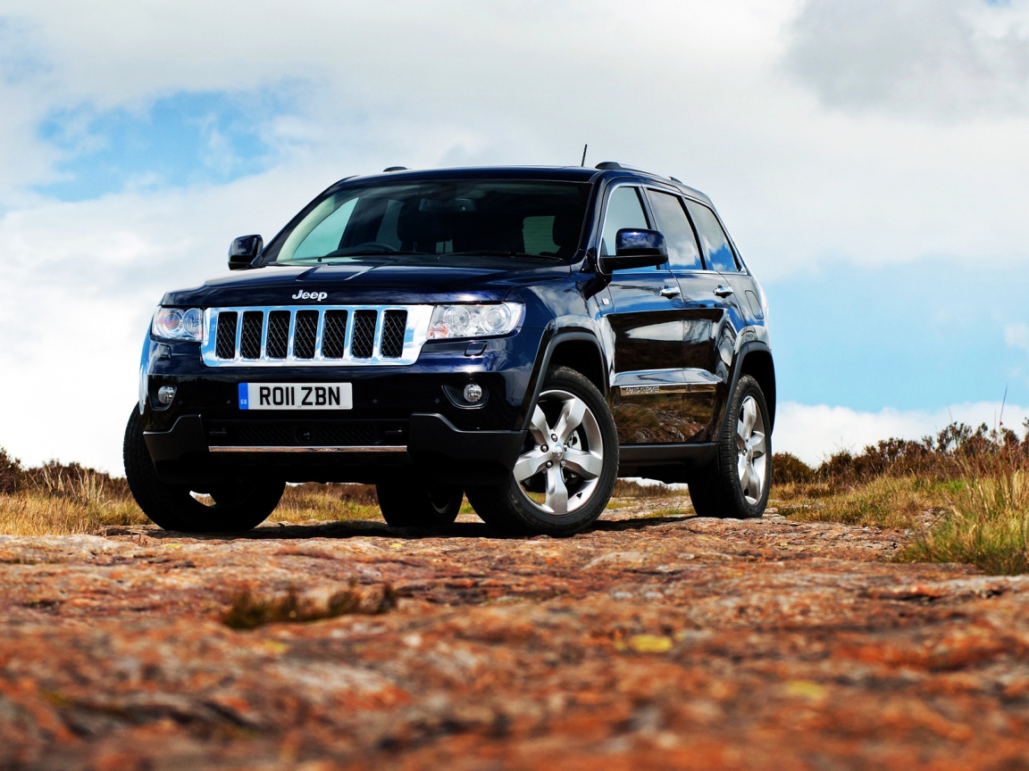 Jeep Grand Cherokee 2011 for 1152 x 864 resolution