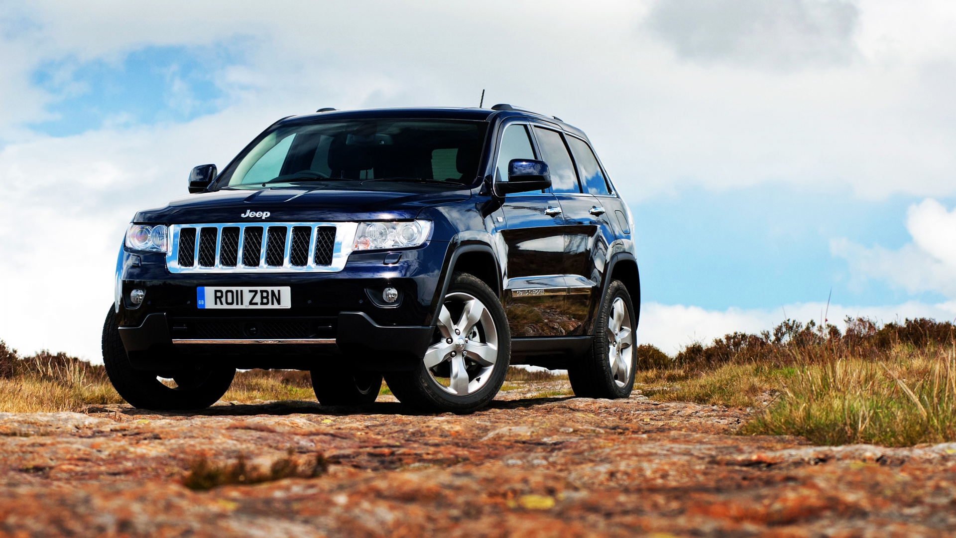 Jeep Grand Cherokee 2011 for 1920 x 1080 HDTV 1080p resolution