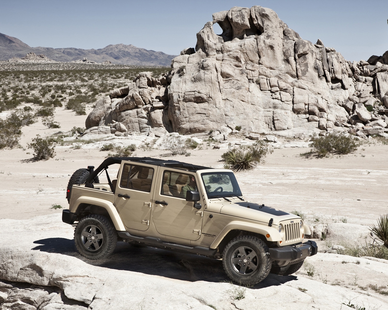 Jeep Wrangler Mojave for 1280 x 1024 resolution