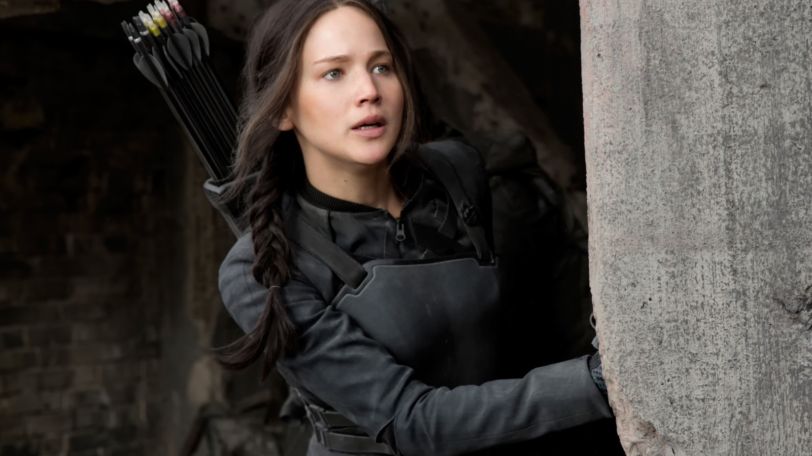 Jennifer Lawrence as Katniss Everdeen for 1600 x 900 HDTV resolution