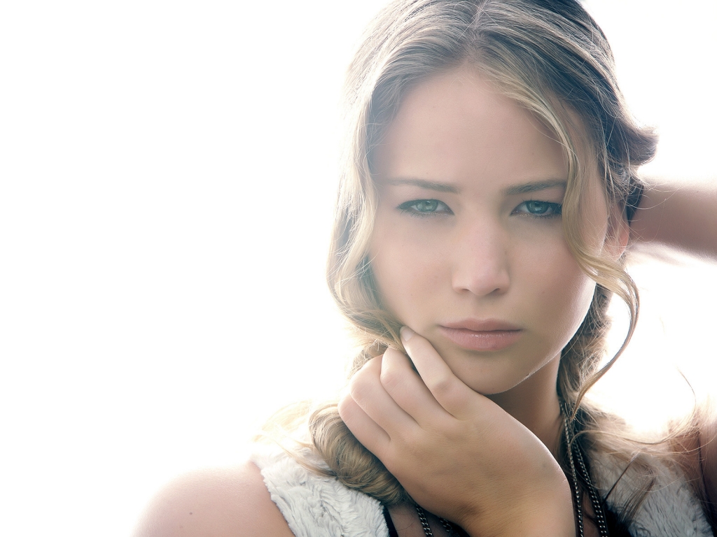 Jennifer Lawrence Beautiful for 1024 x 768 resolution