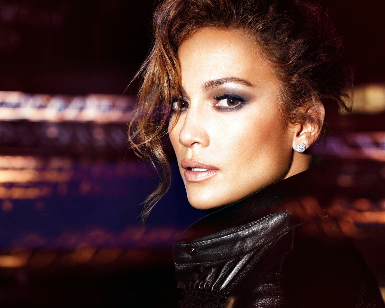 Jennifer Lopez Cool for 1280 x 1024 resolution