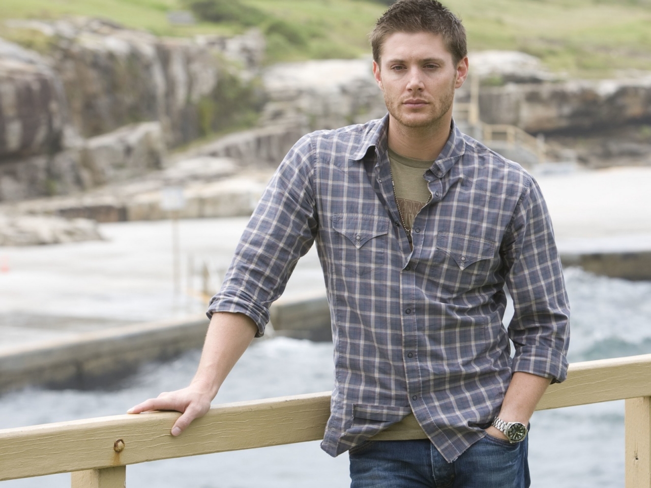 Jensen Ackles Look for 1280 x 960 resolution