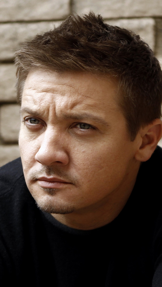 Jeremy Renner for 640 x 1136 iPhone 5 resolution