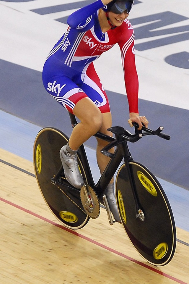 Jo Rowsell for 640 x 960 iPhone 4 resolution