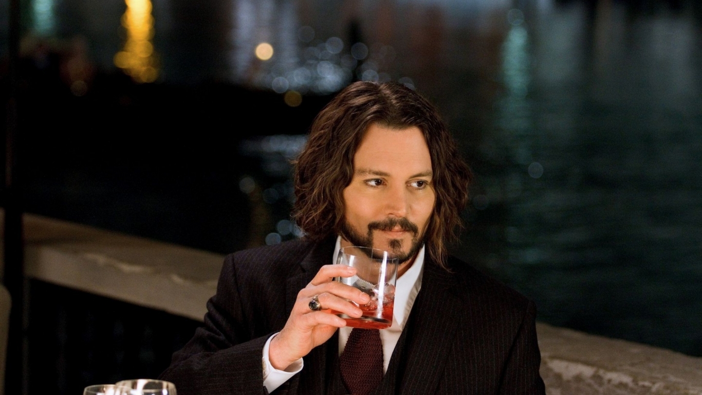 Johnny Depp Drinking for 1366 x 768 HDTV resolution