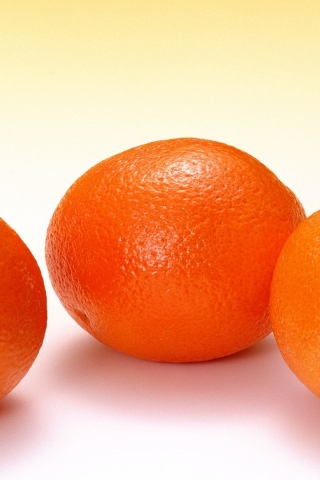 Juicy Oranges for 320 x 480 iPhone resolution
