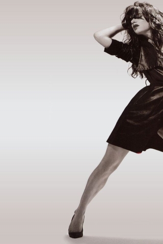 Juliette Lewis Monochrome for 320 x 480 iPhone resolution