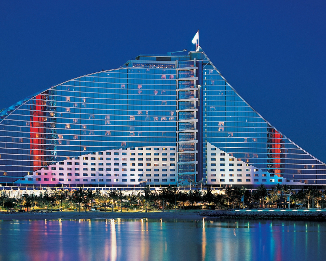 Jumeirah Beach Hotel Dubai for 1280 x 1024 resolution