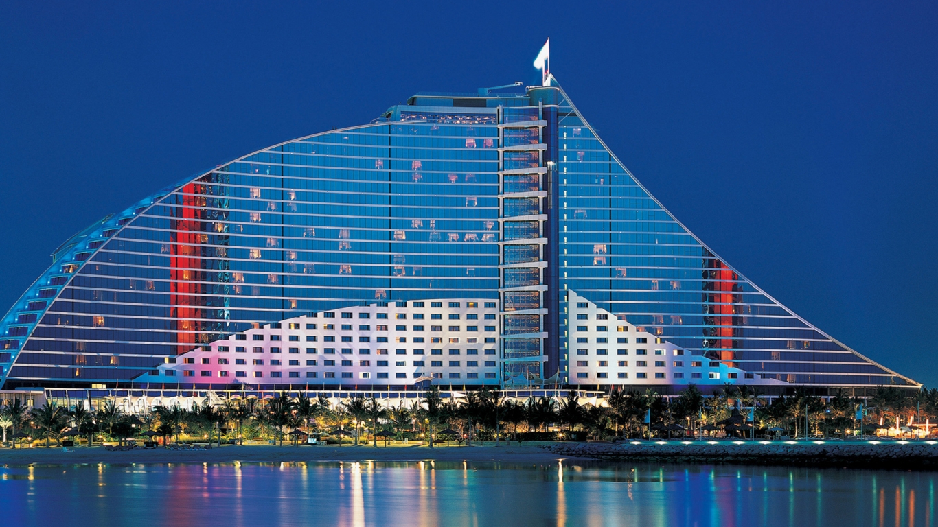 Jumeirah Beach Hotel Dubai for 1366 x 768 HDTV resolution