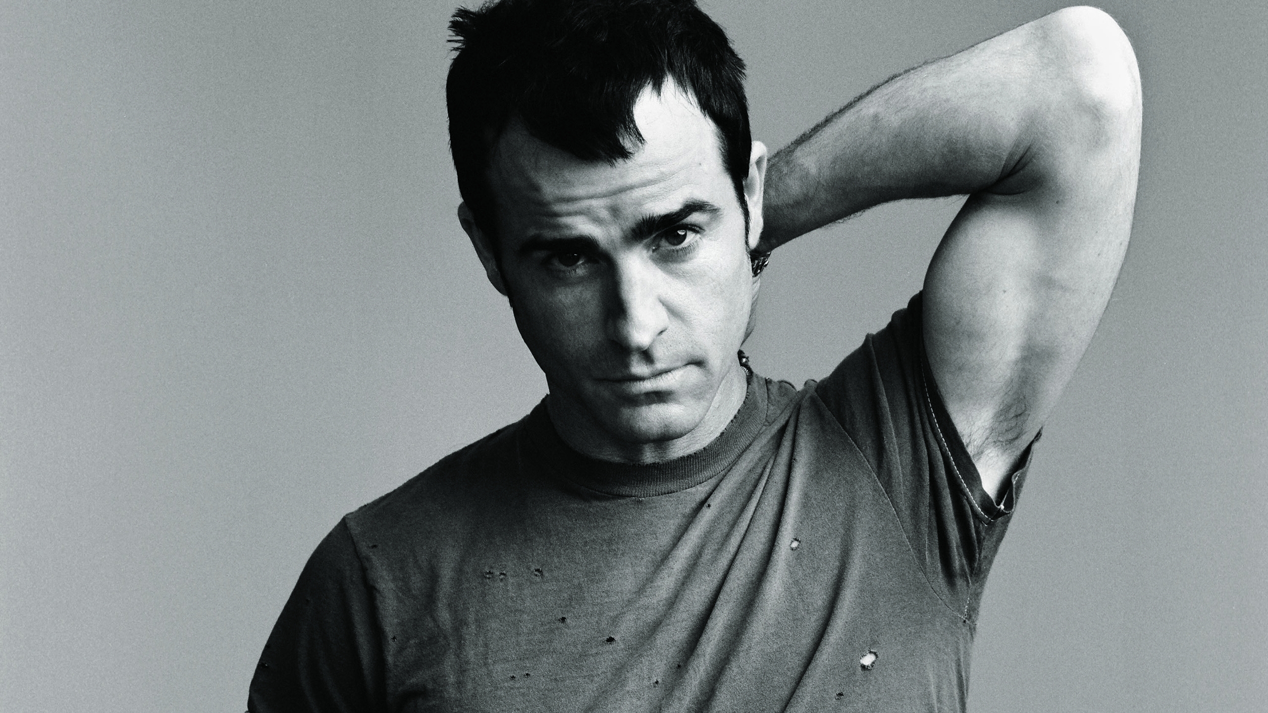 Justin Theroux Young Look for 2560x1440 HDTV resolution