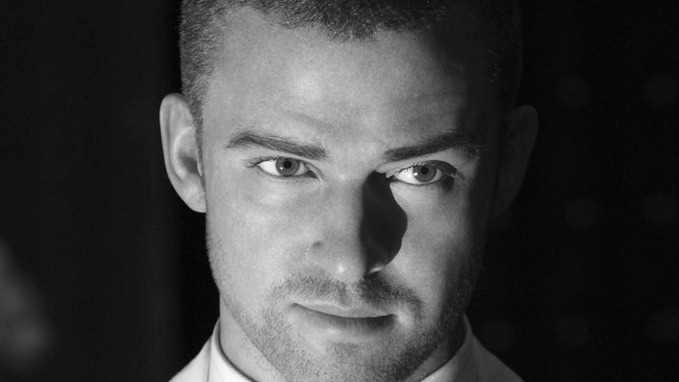 Justin Timberlake Black & White for 1366 x 768 HDTV resolution