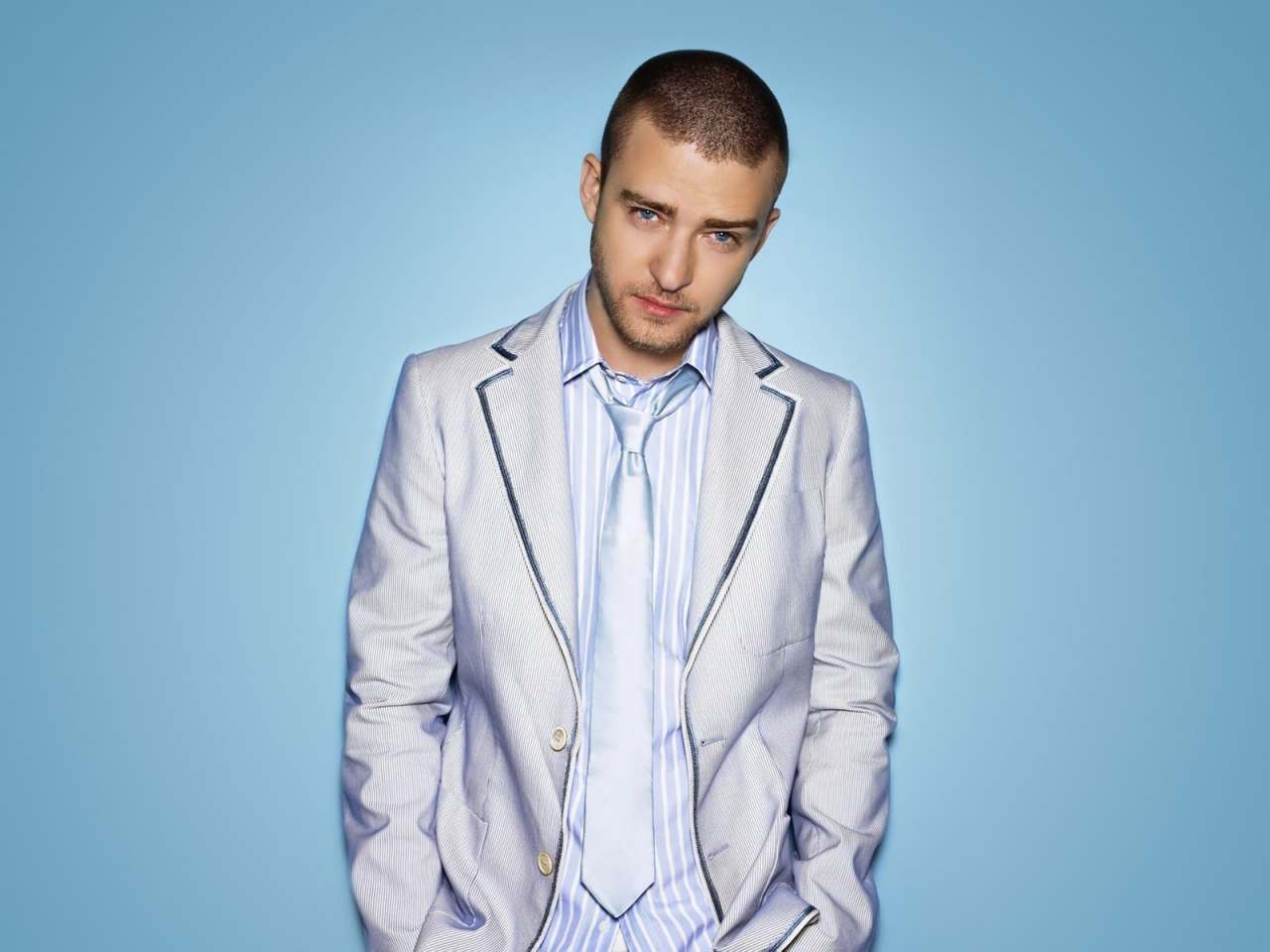 Justin Timberlake Blue for 1280 x 960 resolution