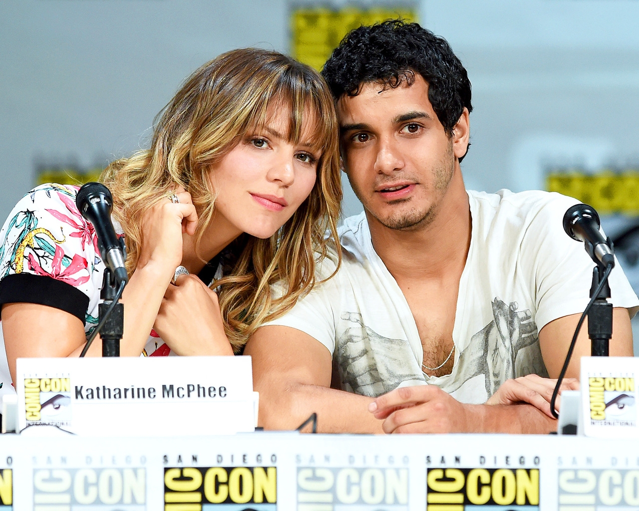 Katharine McPhee and Elyes Gabel for 1280 x 1024 resolution