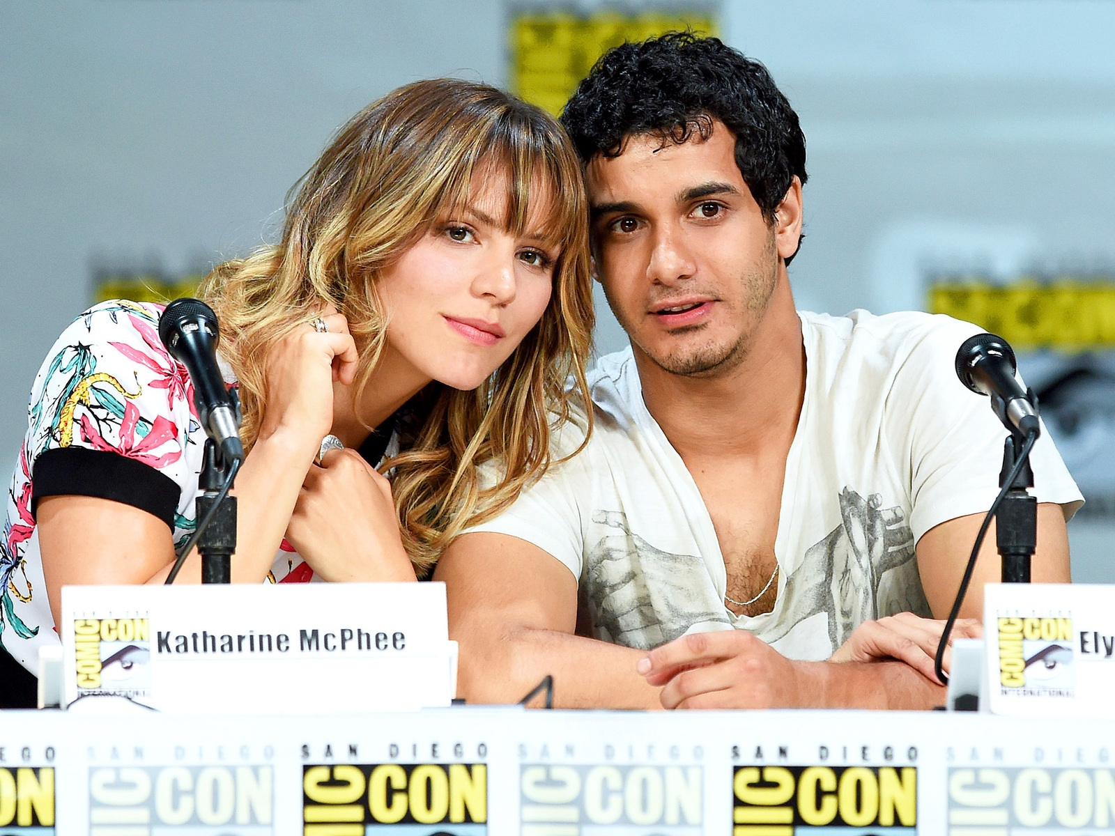 Katharine McPhee and Elyes Gabel for 1600 x 1200 resolution