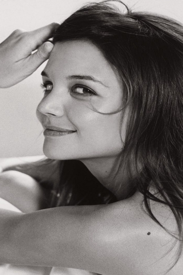 Katie Holmes Monochrome for 640 x 960 iPhone 4 resolution