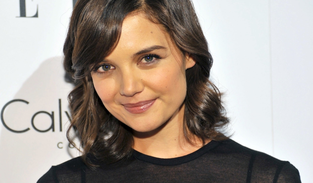 Katie Holmes Simple for 1024 x 600 widescreen resolution