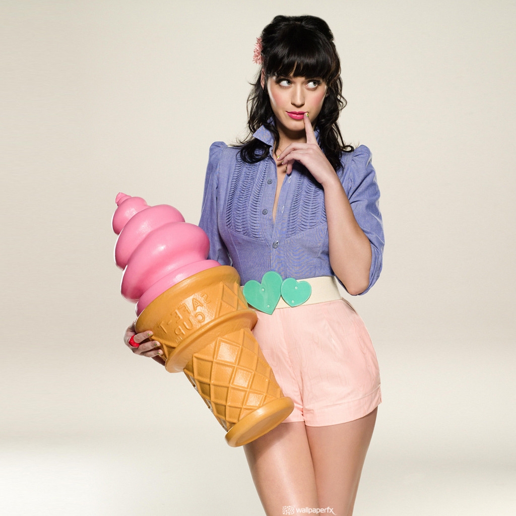 Katy Perry Ice Cream for 1024 x 1024 iPad resolution