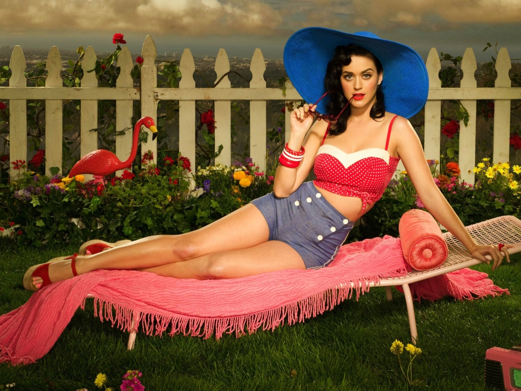 Katy Perry on The Chair for 1024 x 768 resolution
