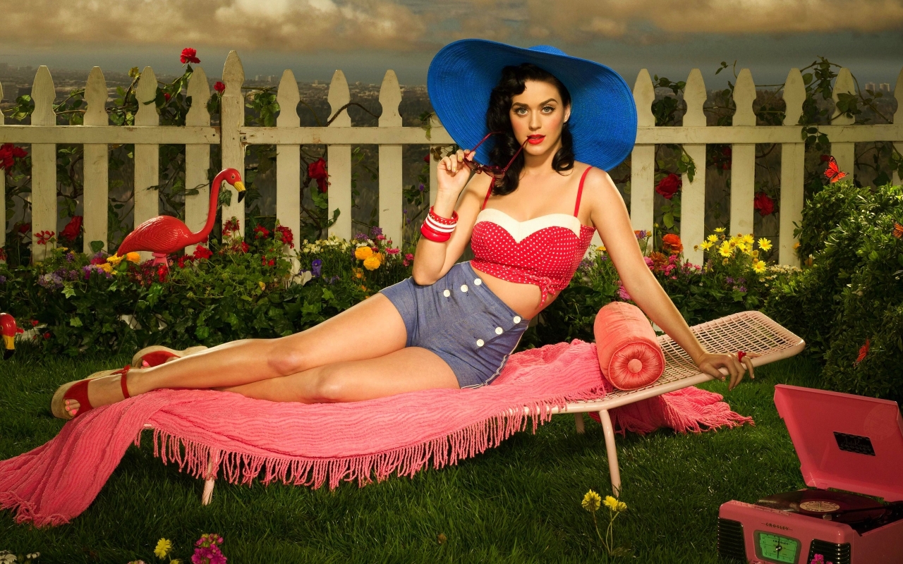 Katy Perry on The Chair for 1280 x 800 widescreen resolution