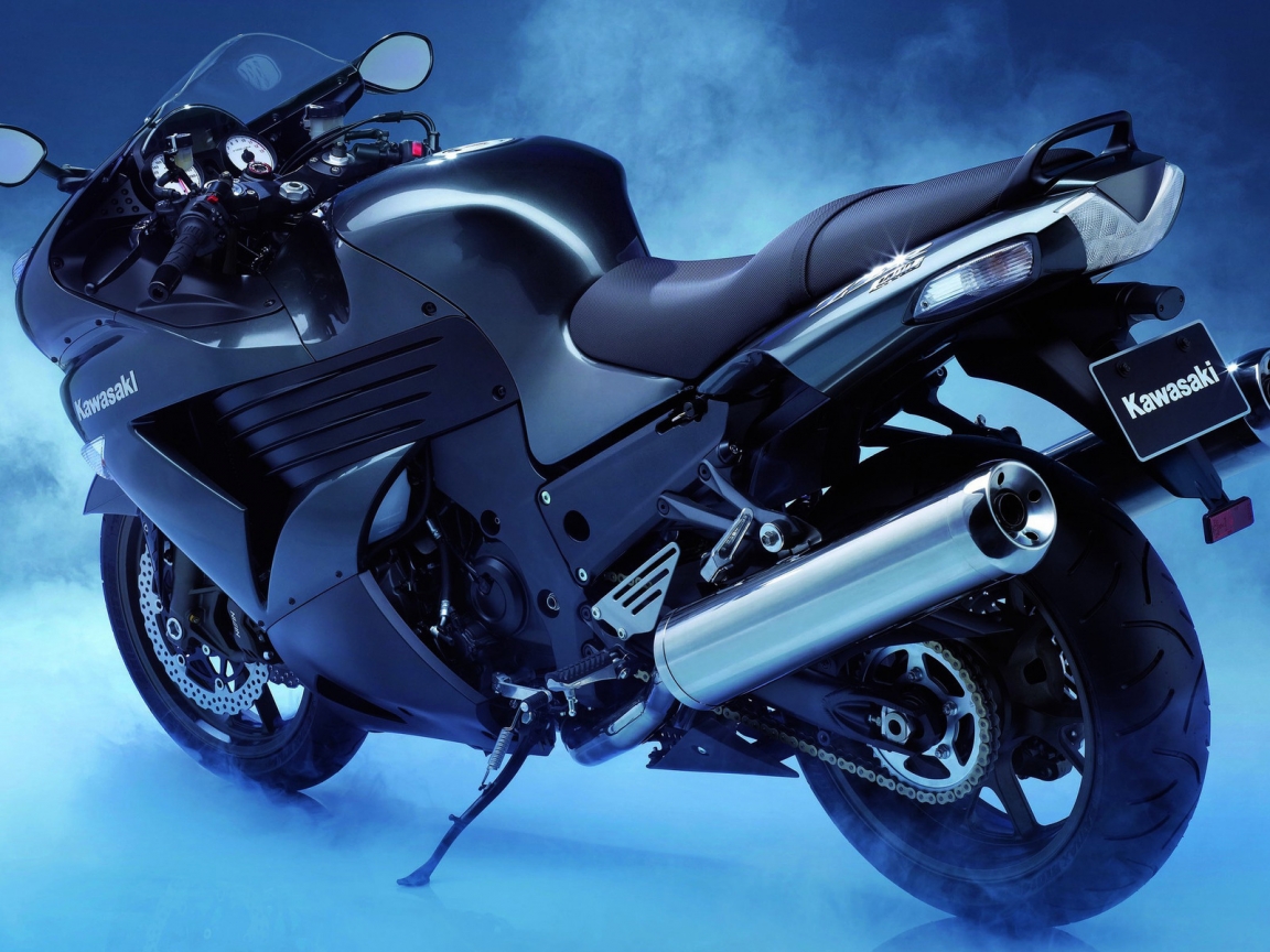 Kawasaki Ninja Black for 1152 x 864 resolution