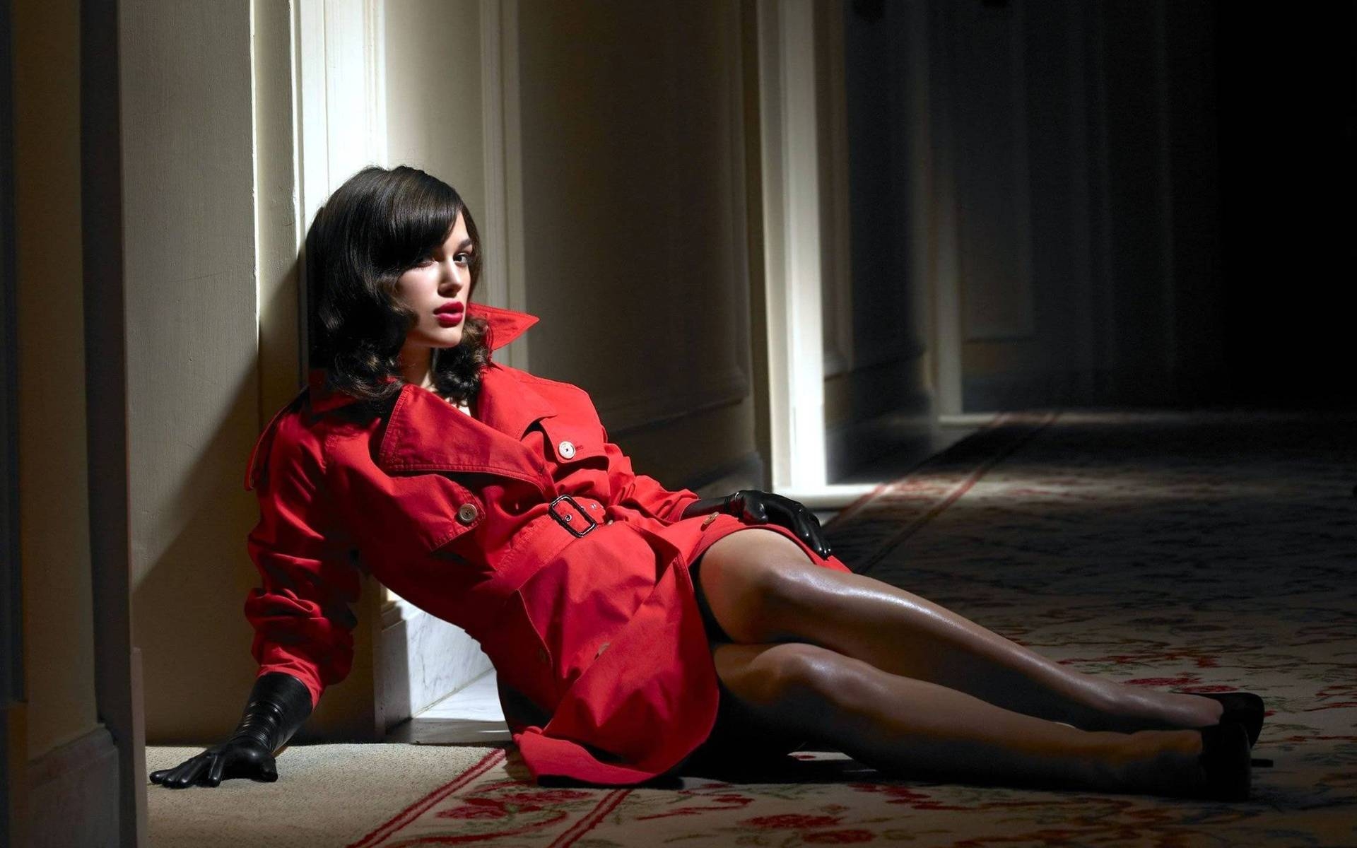 Keira Knightley Red Raincoat  for 1920 x 1200 widescreen resolution