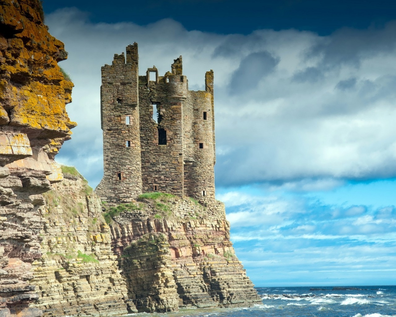 Keiss Castle Scotland for 1280 x 1024 resolution