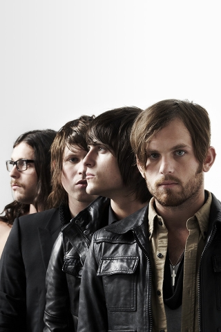 Kings of Leon for 320 x 480 iPhone resolution