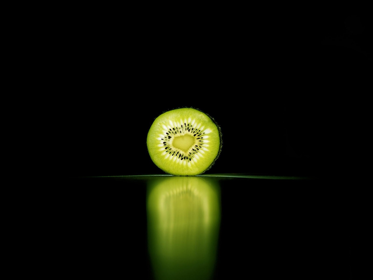 Kiwi Fruit for 1280 x 960 resolution