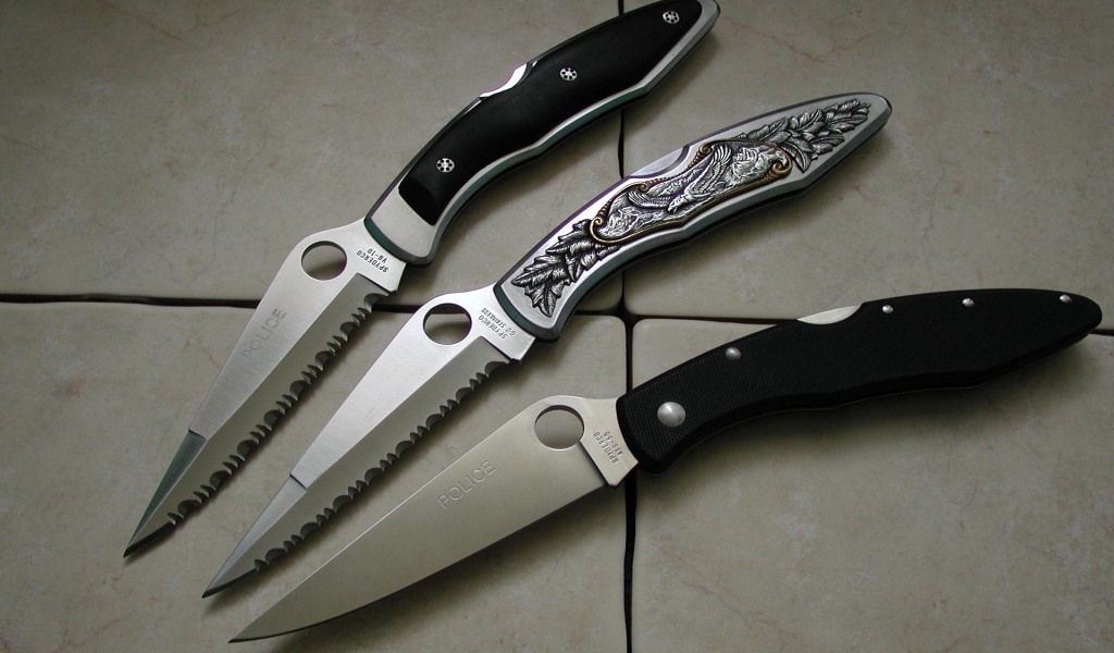 Knives for 1024 x 600 widescreen resolution