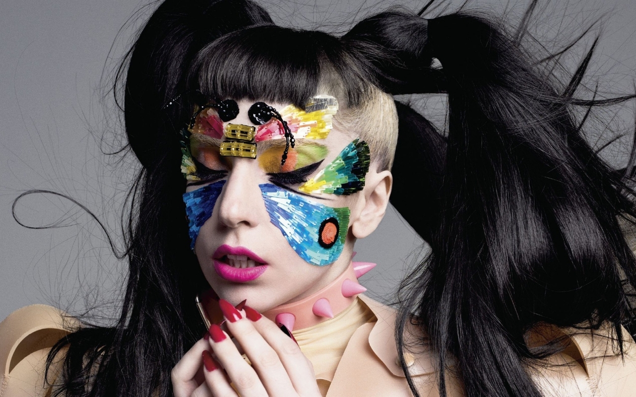 Lady Gaga Face Painting for 1280 x 800 widescreen resolution
