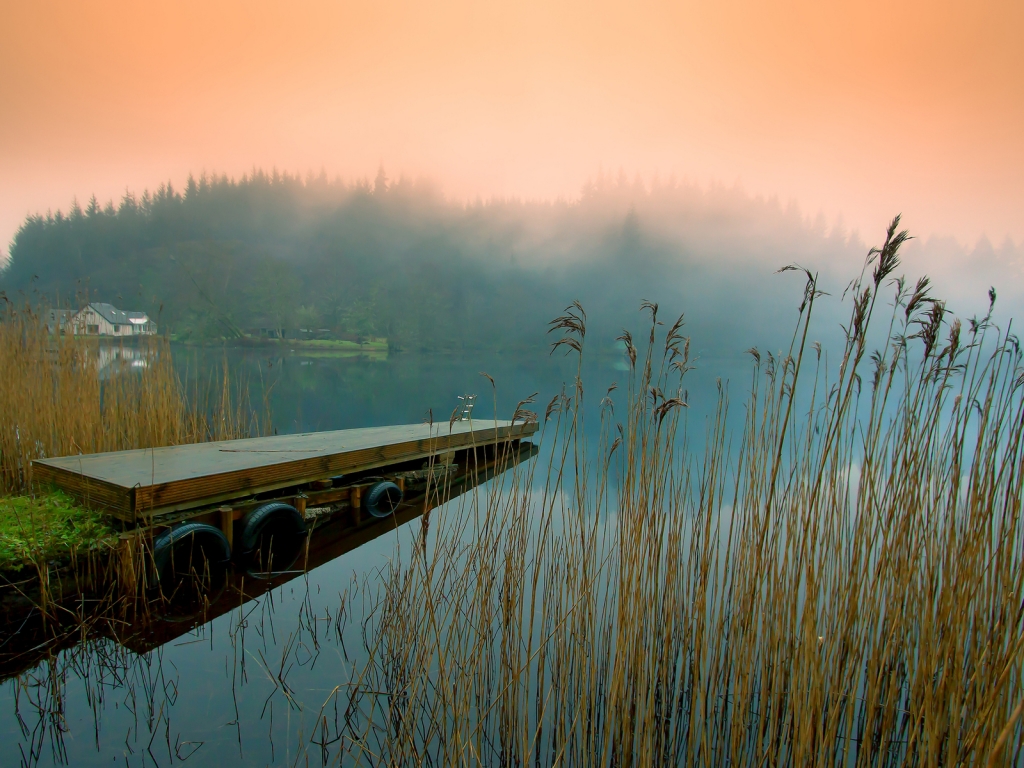 Lake Pontoon Bridge for 1024 x 768 resolution