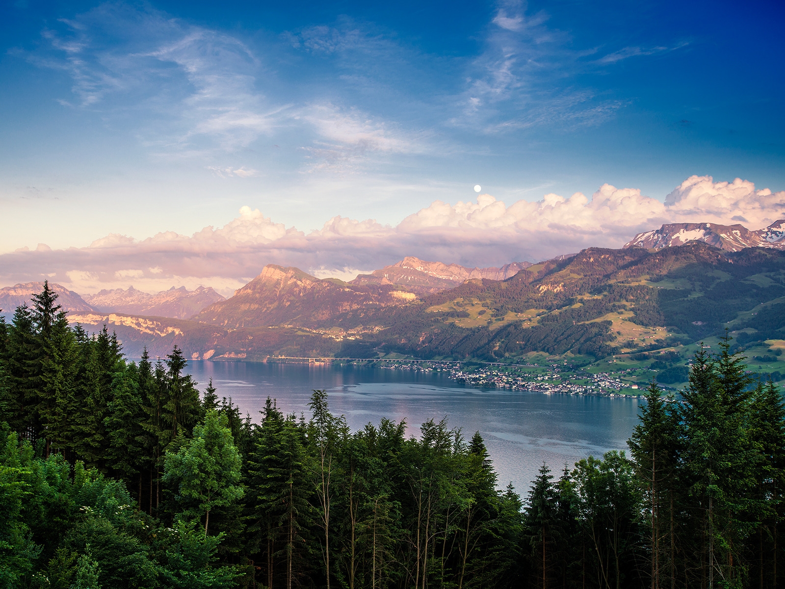 Lake Zurich Landscape for 1600 x 1200 resolution