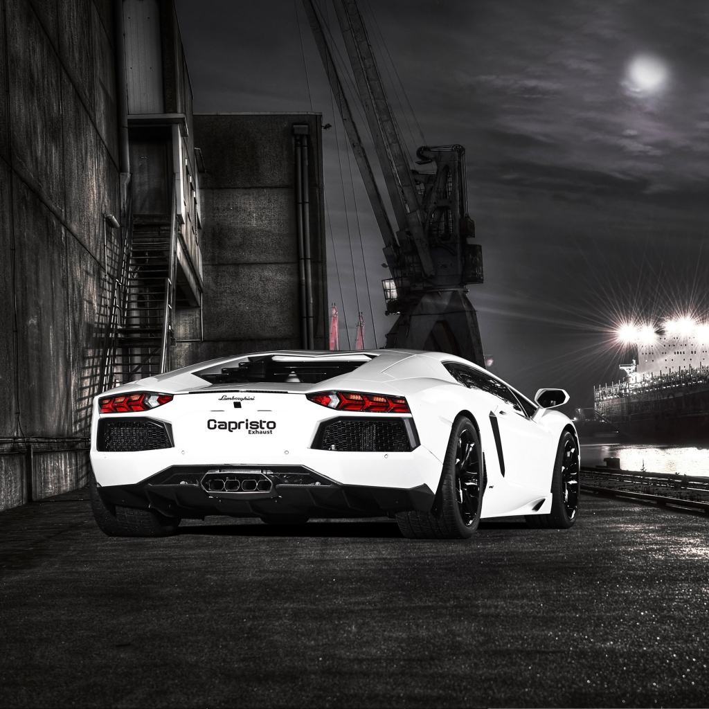 Lamborghini Capristo Aventador for 1024 x 1024 iPad resolution