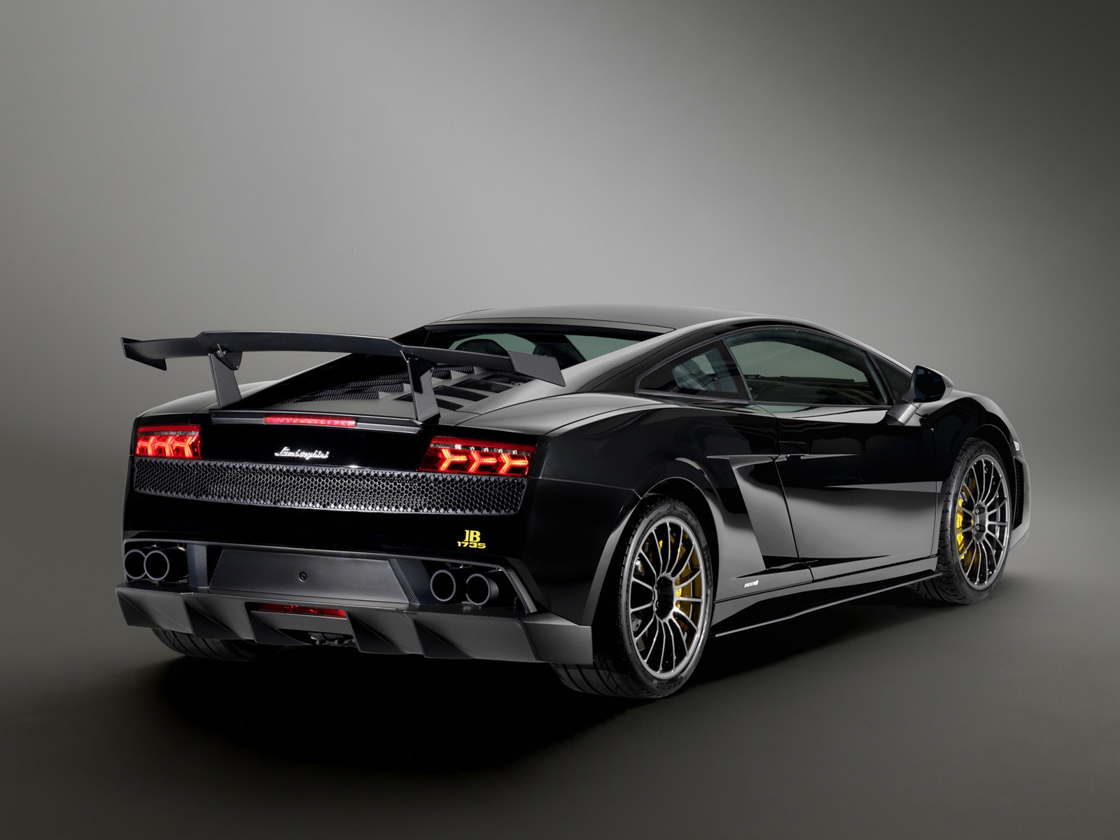 Lamborghini Gallardo LP570 2011 for 1600 x 1200 resolution